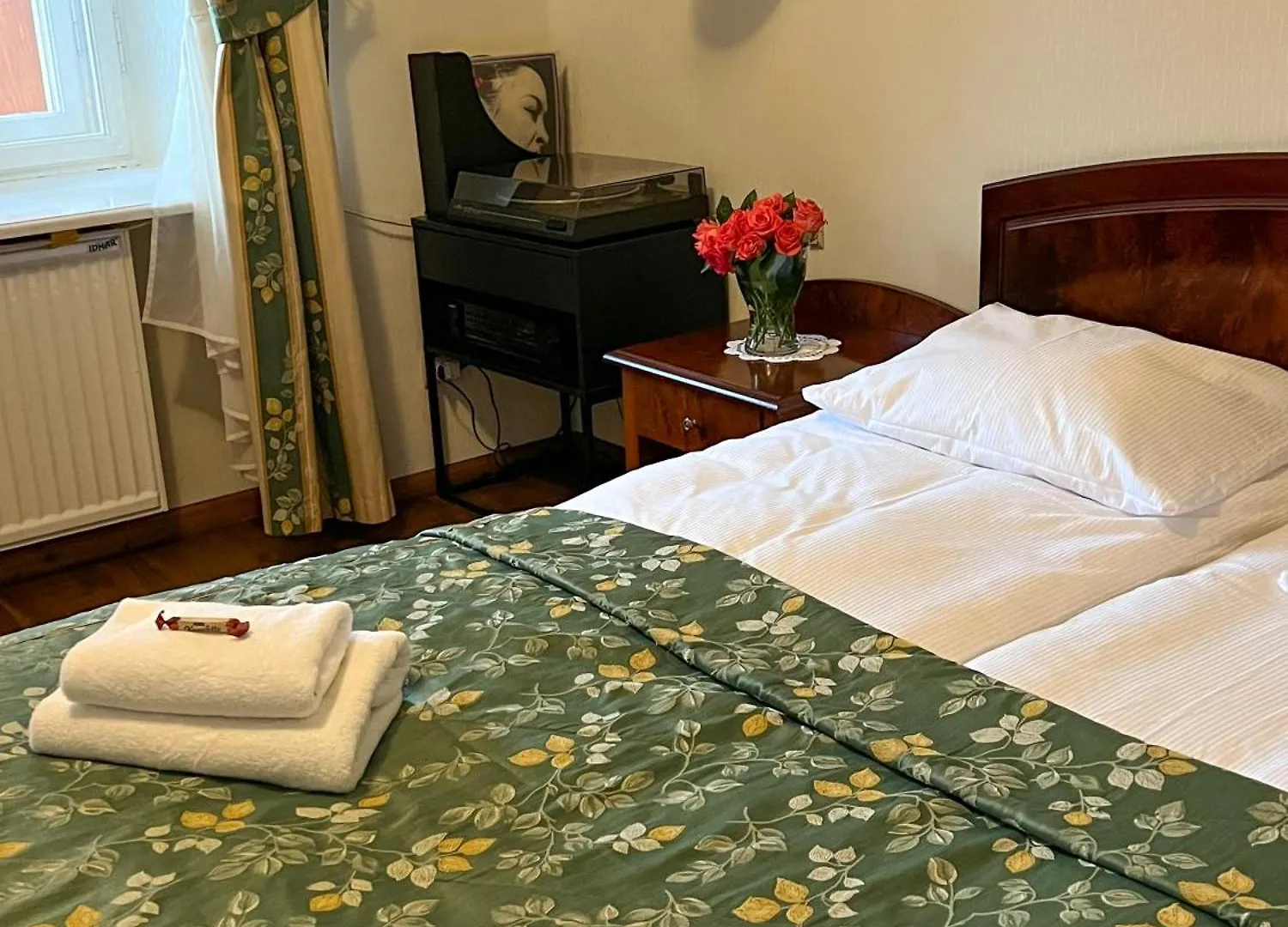 *** Hotell Aparthotel Karmel Kraków Polen